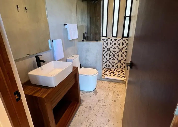 Mini Con Alberca Y Aire Acondicionado En Zona Tranquila De Tulum